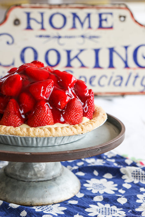 GLUTEN FRIENDLY OPTIONS: FRESH BERRY CUSTARD PIE